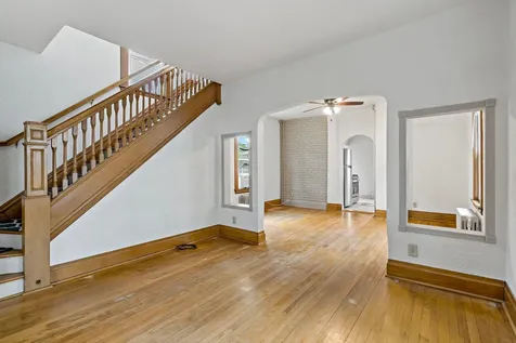 996 Charles Avenue Saint Paul MN 55104