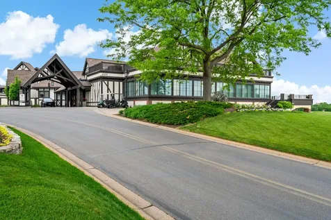 5801 Interlachen Boulevard Edina MN 55436