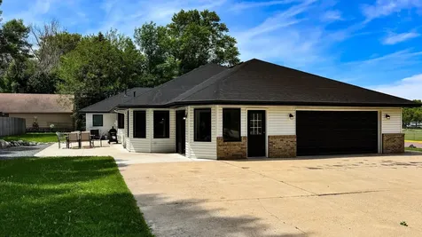203 Frank Avenue NW Elysian MN 56028