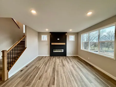 901 Kepler Avenue NE Hanover MN 55341