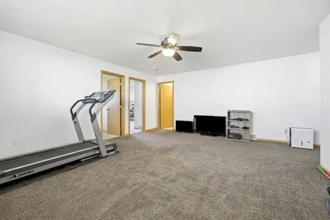 4251 39th Avenue S Fargo ND 58104