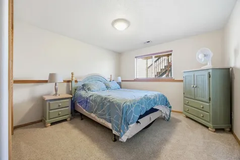 4251 39th Avenue S Fargo ND 58104