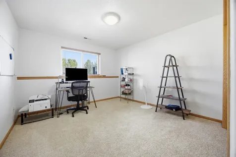 4251 39th Avenue S Fargo ND 58104