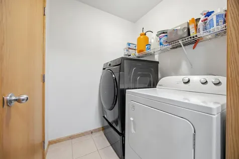 4251 39th Avenue S Fargo ND 58104