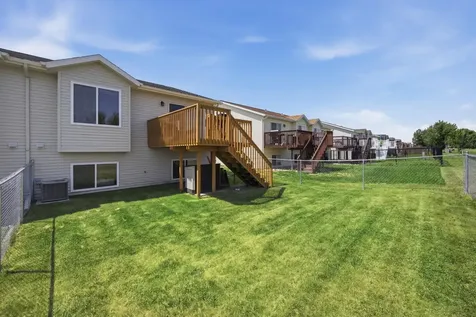 4251 39th Avenue S Fargo ND 58104