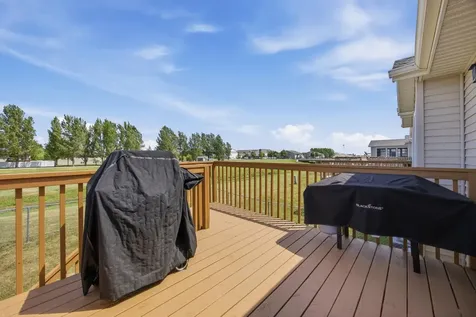 4251 39th Avenue S Fargo ND 58104