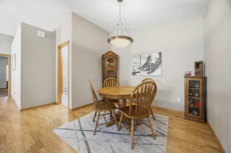 4251 39th Avenue S Fargo ND 58104