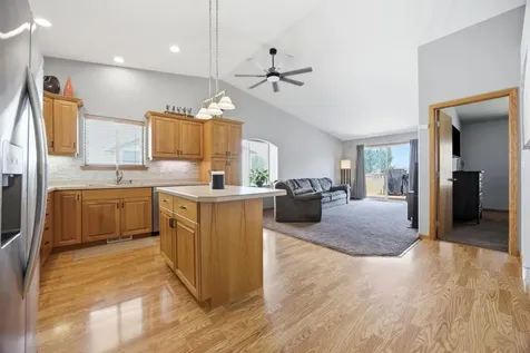 4251 39th Avenue S Fargo ND 58104
