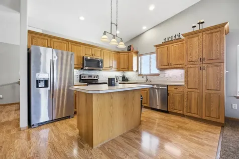 4251 39th Avenue S Fargo ND 58104