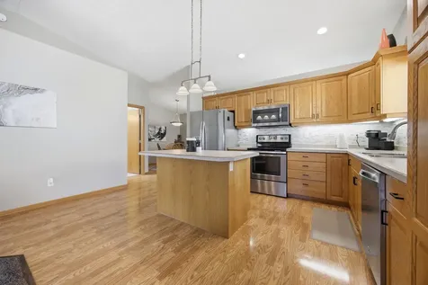 4251 39th Avenue S Fargo ND 58104