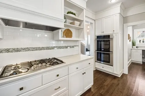 185 W Lake Street Excelsior MN 55331