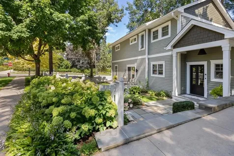 185 W Lake Street Excelsior MN 55331