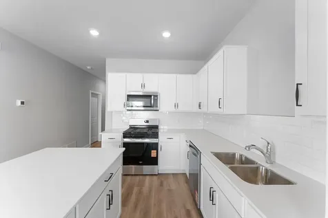913 Greenlawn Avenue W Delano MN 55328