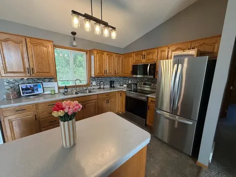 4348 107th Avenue SE Clear Lake MN 55319
