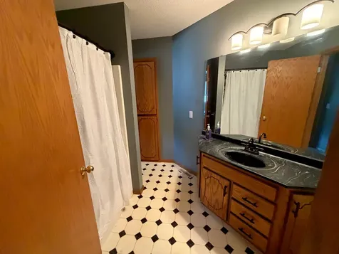4348 107th Avenue SE Clear Lake MN 55319