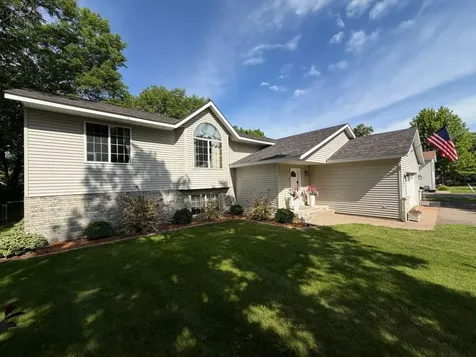 4348 107th Avenue SE Clear Lake MN 55319