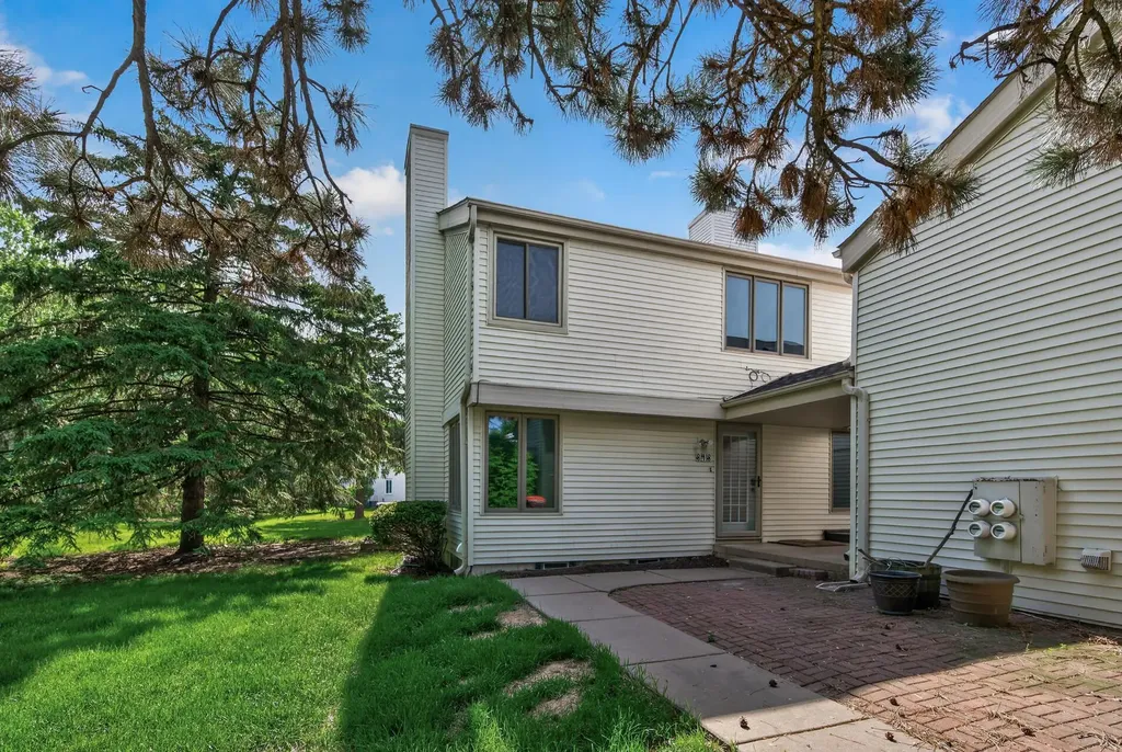 313 Elan Court Woodbury MN 55125