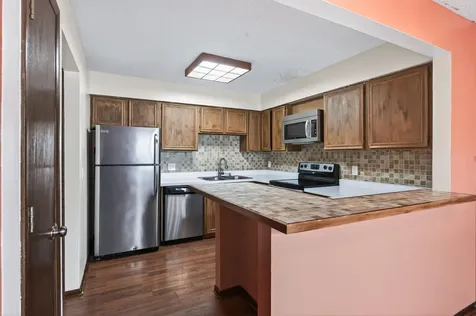 313 Elan Court Woodbury MN 55125