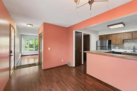 313 Elan Court Woodbury MN 55125