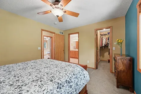 8740 Hillview Drive E Saint Bonifacius MN 55375