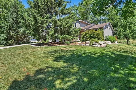 8740 Hillview Drive E Saint Bonifacius MN 55375