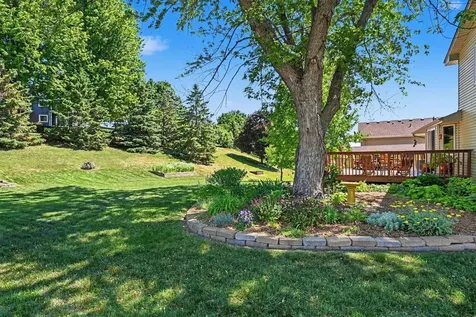 8740 Hillview Drive E Saint Bonifacius MN 55375