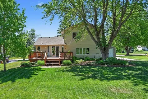 8740 Hillview Drive E Saint Bonifacius MN 55375