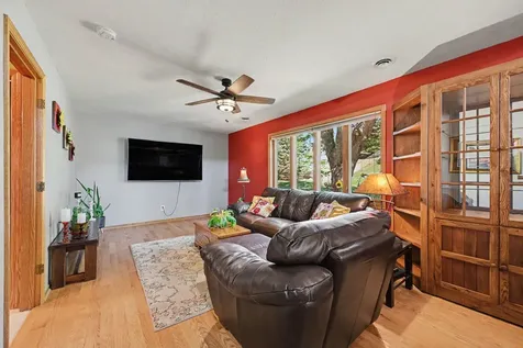 8740 Hillview Drive E Saint Bonifacius MN 55375