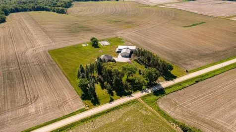 5234 80th Avenue SW Byron MN 55920