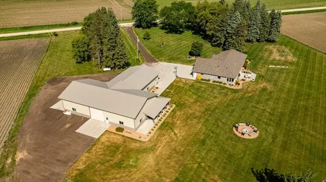 5234 80th Avenue SW Byron MN 55920