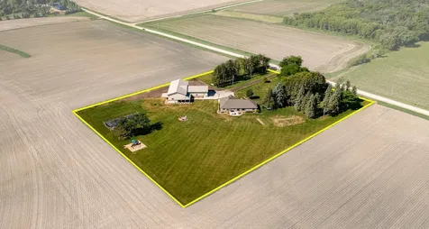 5234 80th Avenue SW Byron MN 55920
