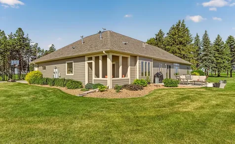 5234 80th Avenue SW Byron MN 55920