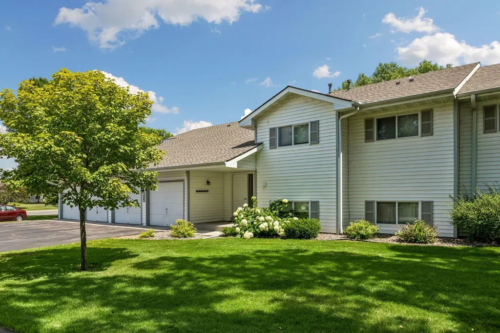 6210 Magda Drive Maple Grove MN 55369