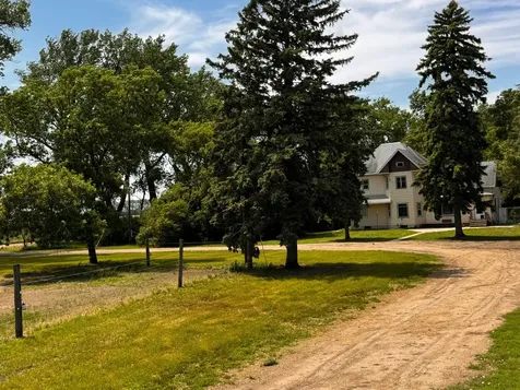 16525 80th Street SE Mooreton ND 58061