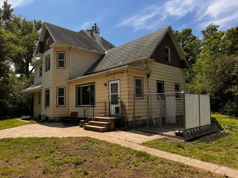 16525 80th Street SE Mooreton ND 58061