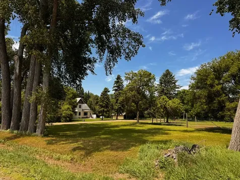 16525 80th Street SE Mooreton ND 58061