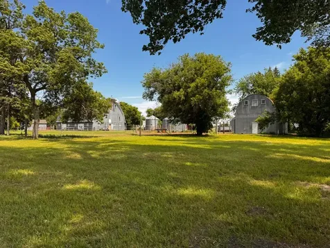 16525 80th Street SE Mooreton ND 58061