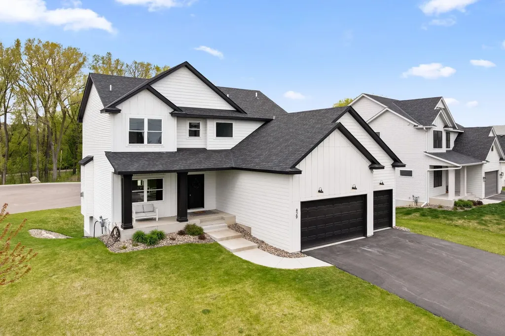 429 Collova Drive Vadnais Heights MN 55127