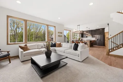 429 Collova Drive Vadnais Heights MN 55127