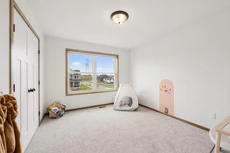 429 Collova Drive Vadnais Heights MN 55127