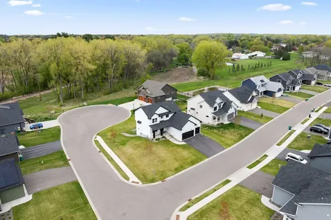 429 Collova Drive Vadnais Heights MN 55127
