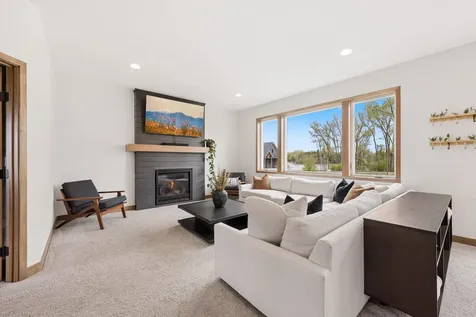 429 Collova Drive Vadnais Heights MN 55127