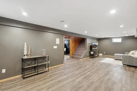 2258 W 105th Street Bloomington MN 55431