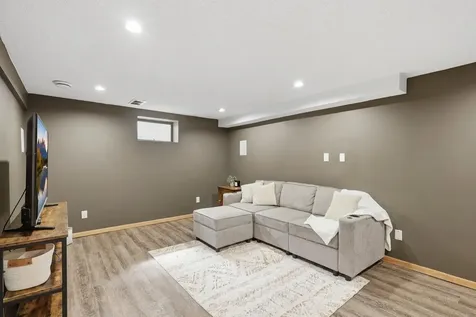2258 W 105th Street Bloomington MN 55431