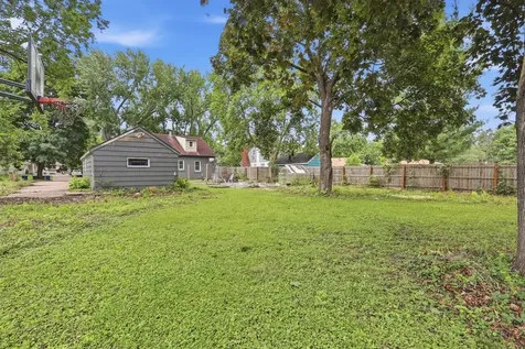 2258 W 105th Street Bloomington MN 55431