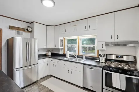 2258 W 105th Street Bloomington MN 55431