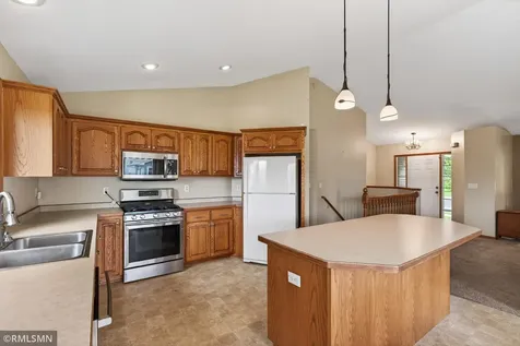 346 E Century Street Belle Plaine MN 56011