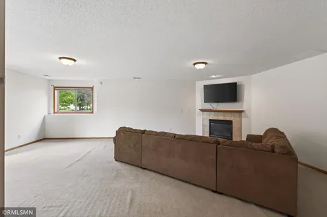 346 E Century Street Belle Plaine MN 56011