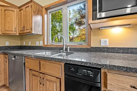 5325 Fernwood Trail North Branch MN 55056