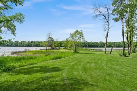 5325 Fernwood Trail North Branch MN 55056
